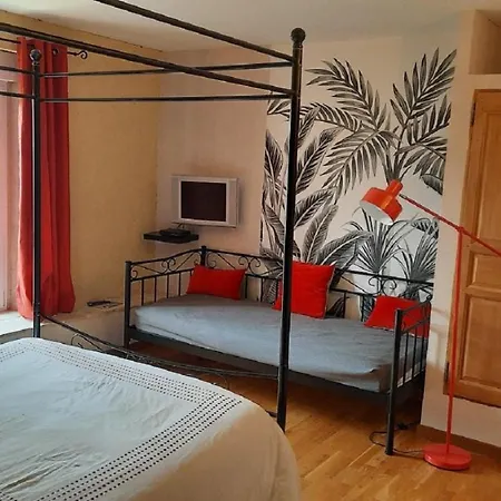 Le Gros Chene, Du Der 3*